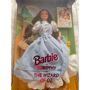 Barbie as Dorothy The Wizard of Oz Hollywood Legends Collection Doll  12701 toy